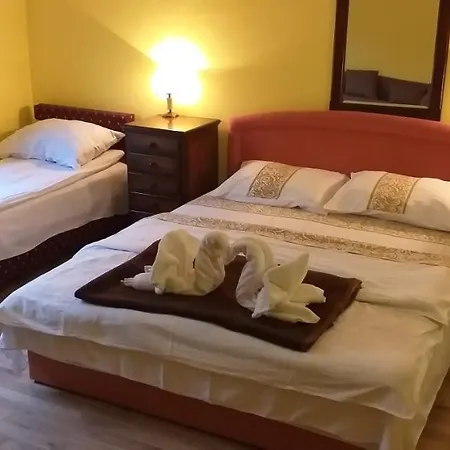 Hotel Dijamant *